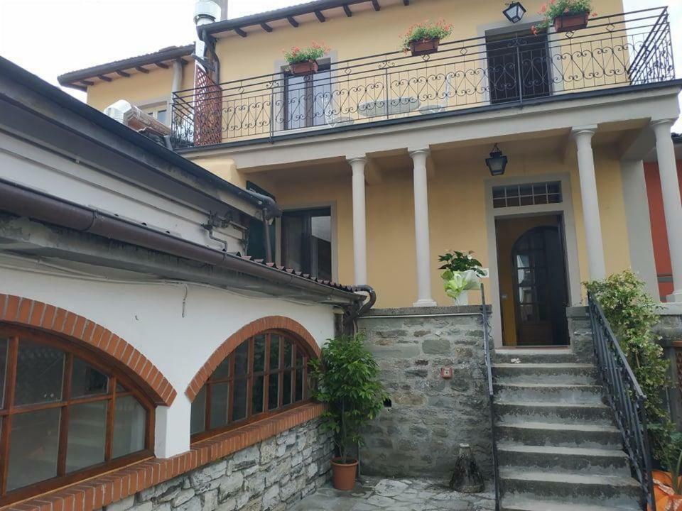 Albergo Antica Lanterna Кастельнуово-ді-Гарфаньяна Екстер'єр фото